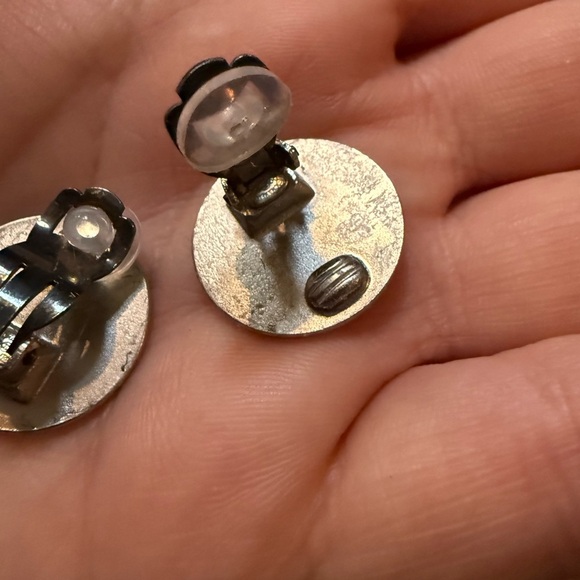 Chanel earrings silver 2000 Autumn clip on silver earrings - Picture 6 of 11